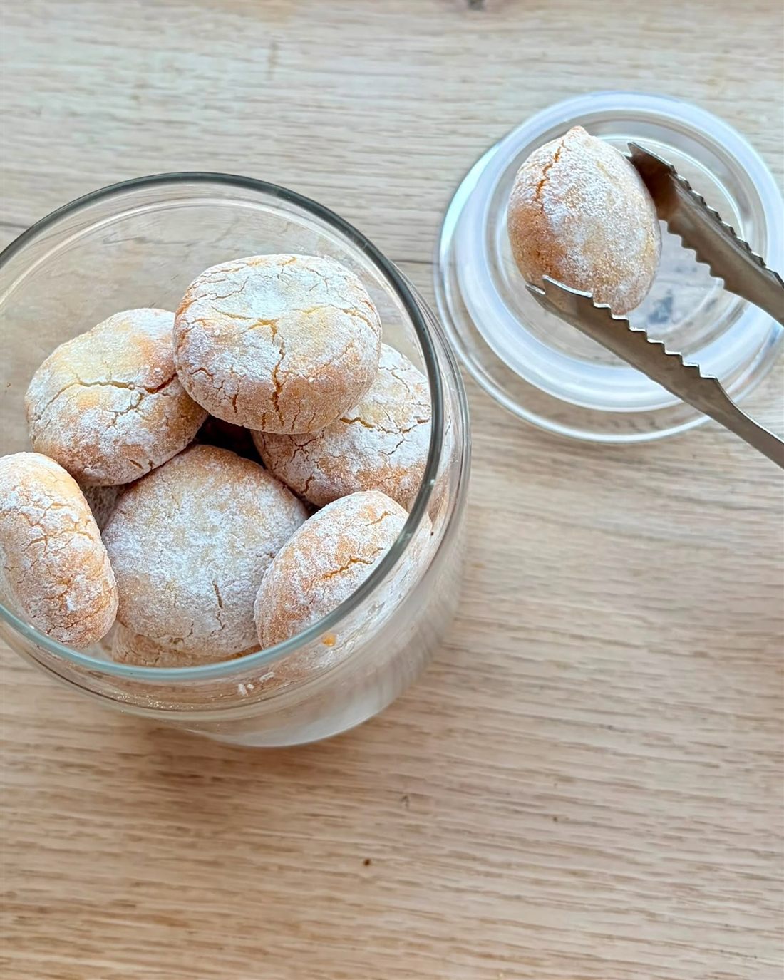 A jar of amaretti biscotti